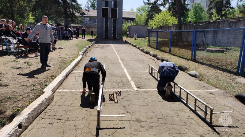 "В пожарно-спасательном спорте , как и в нашей службе, нет права на ошибку", - интервью с командиром отделения Максимом Наумовцем